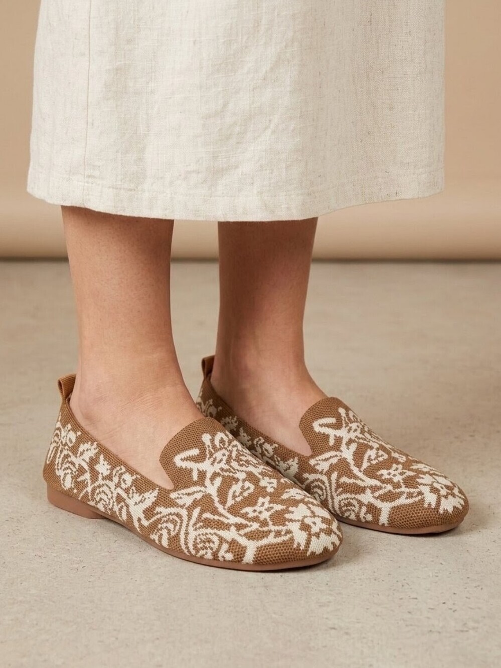 Floral Knit Brown & Cream Loafers / Flat Slip-On Shoes | NWT Size 38 EU (7.5 US)
